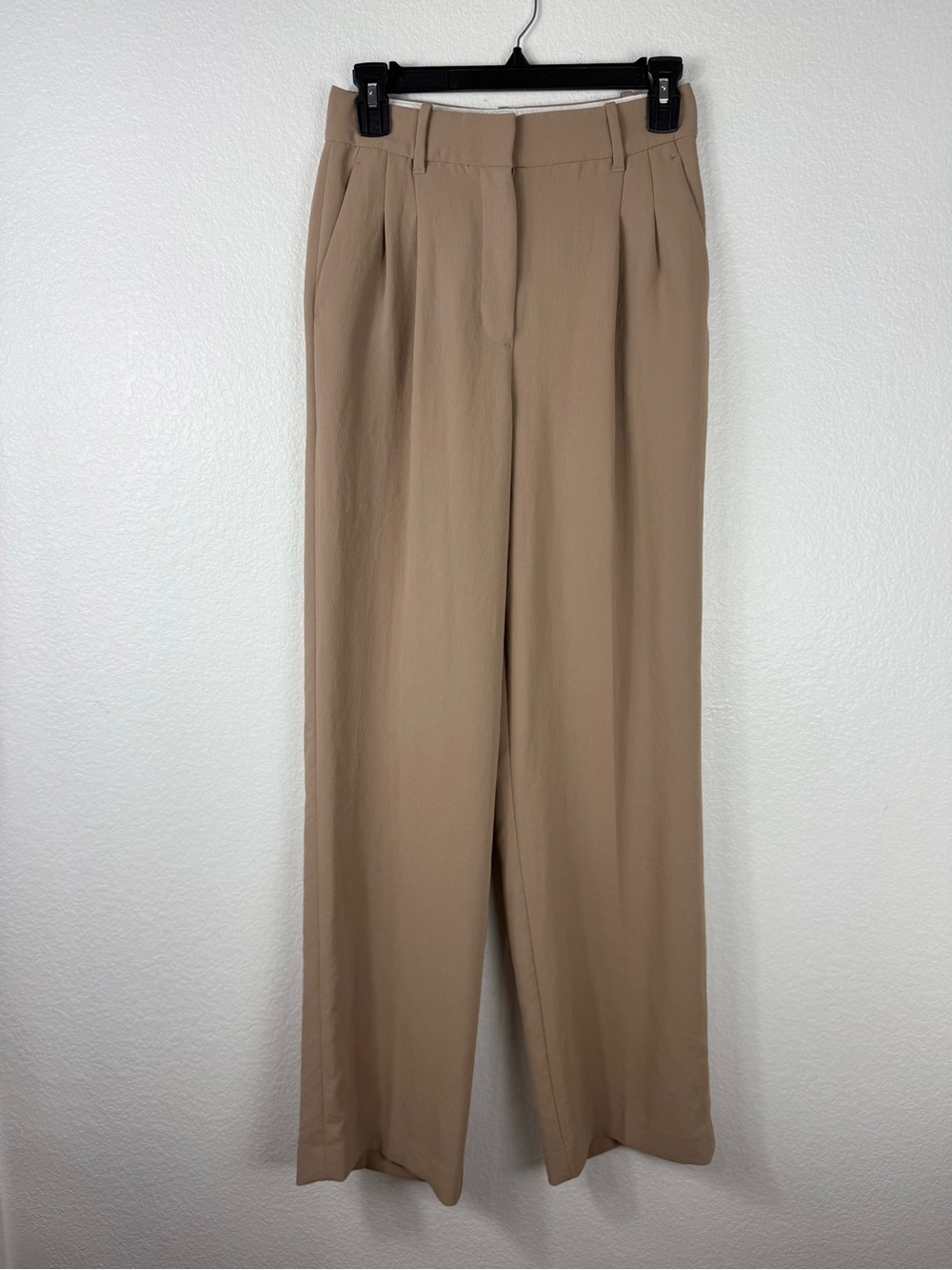 Aritzia wilfred Classic Wide-Leg Tan Trousers size 2